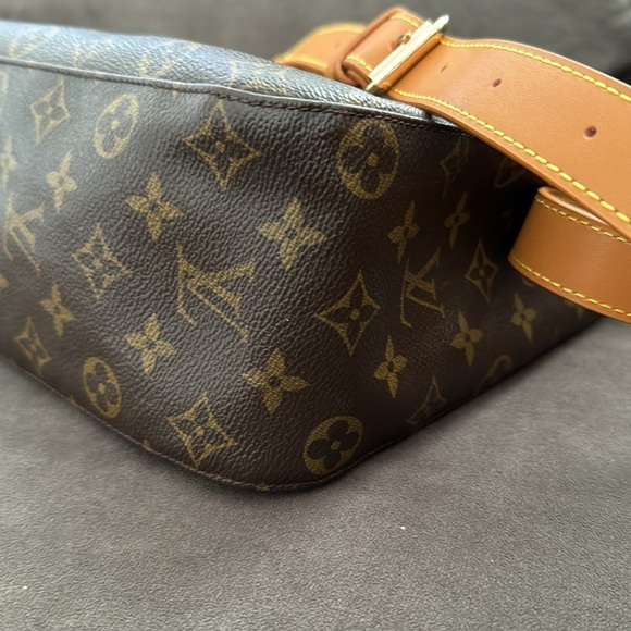 Louis Vuitton Crossbody Bag Monogram Canvas - Picture 10 of 11